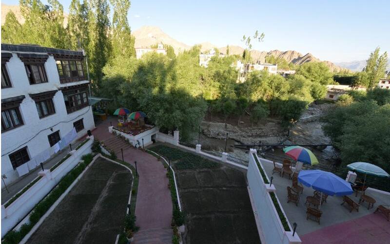 Hotel Asia, Leh 5